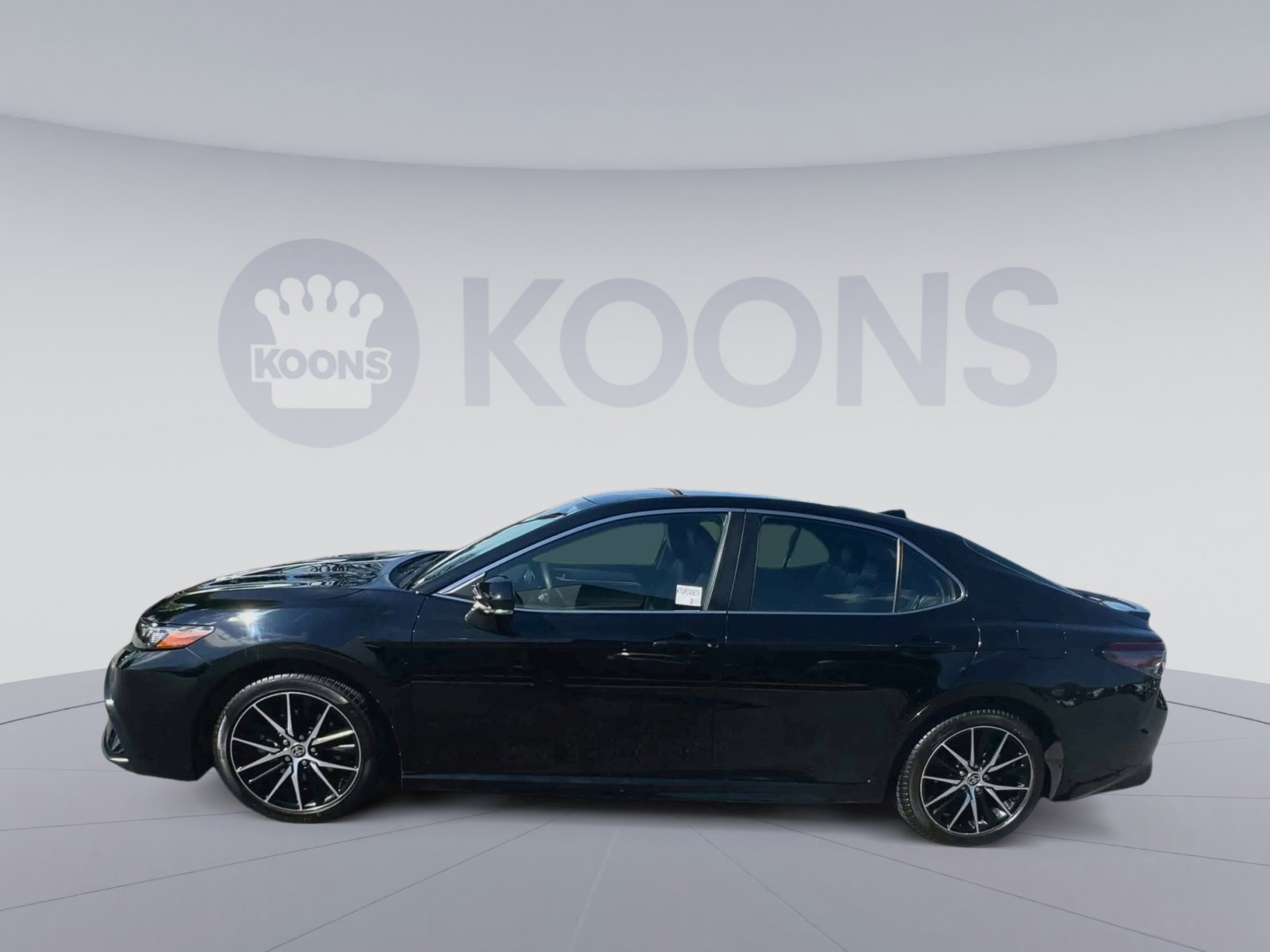 Used 2024 Toyota Camry SE AWD/4WD image 7