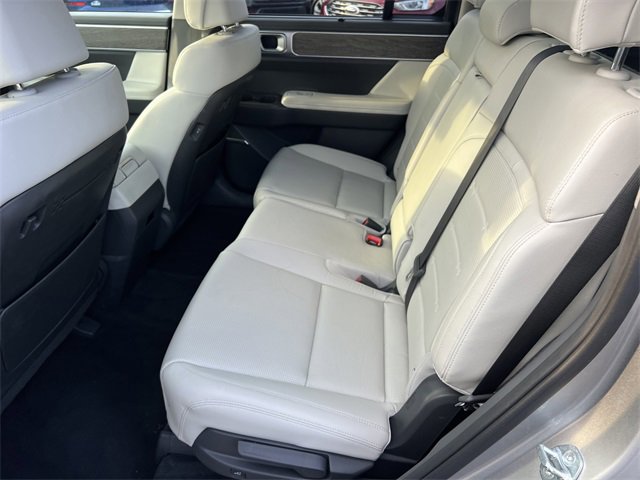 Used 2025 Hyundai Santa Fe Limited image 22