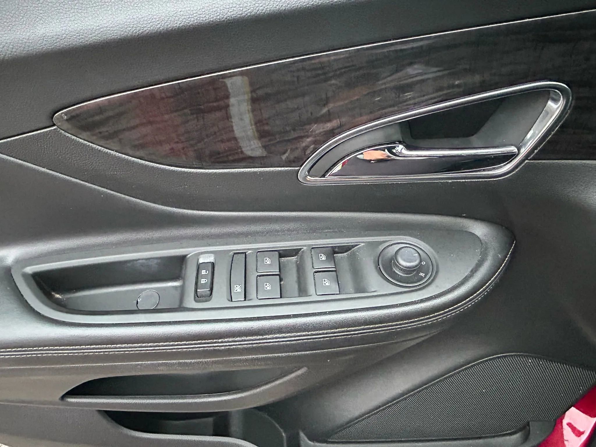 Used 2015 Buick Encore Leather w/ Experience Buick Package image 16