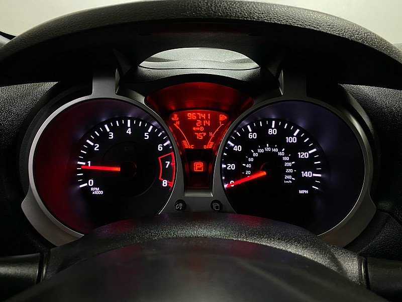 Used 2013 Nissan Juke S image 18