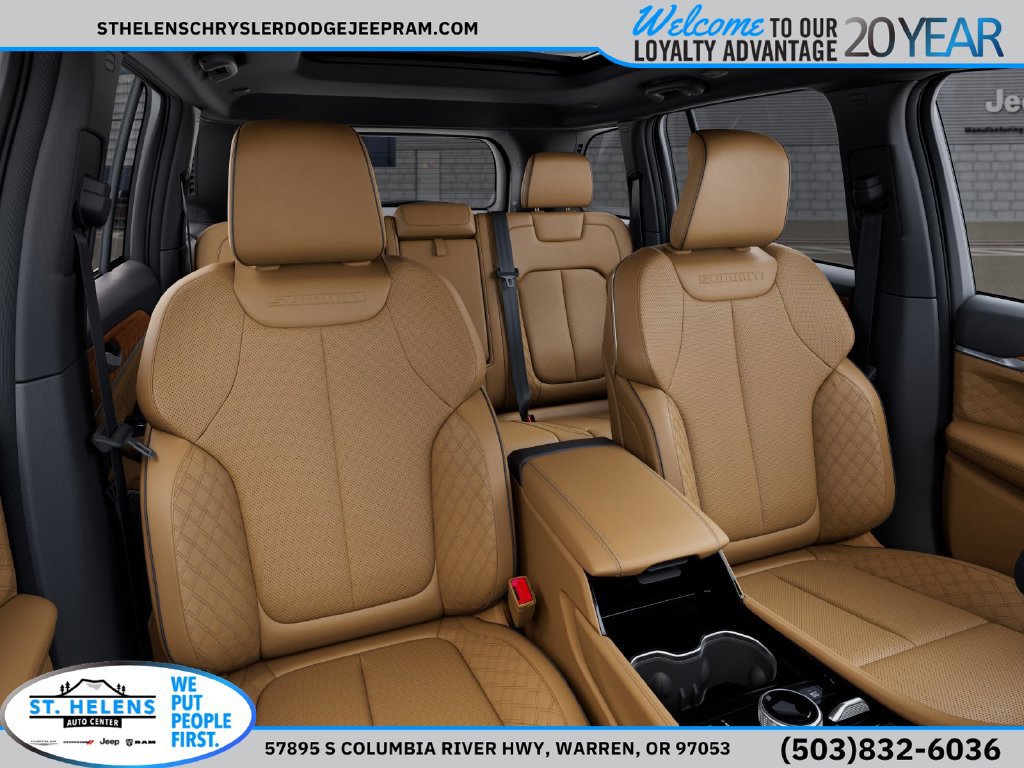 New 2026 Jeep Grand Cherokee Summit w/ Obsidian Package AWD/4WD image 19