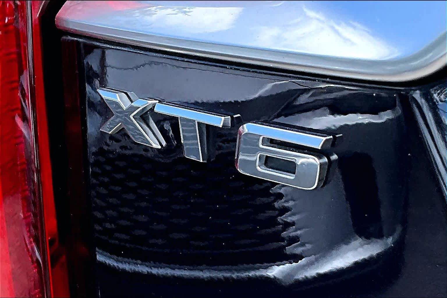 Used 2021 Cadillac XT6 Premium Luxury FWD image 10