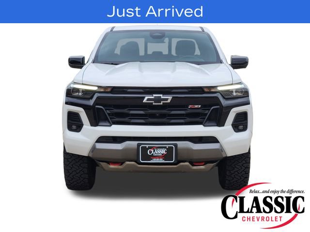 Used 2024 Chevrolet Colorado Z71 w/ Z71 Convenience Package 2 AWD/4WD image 13