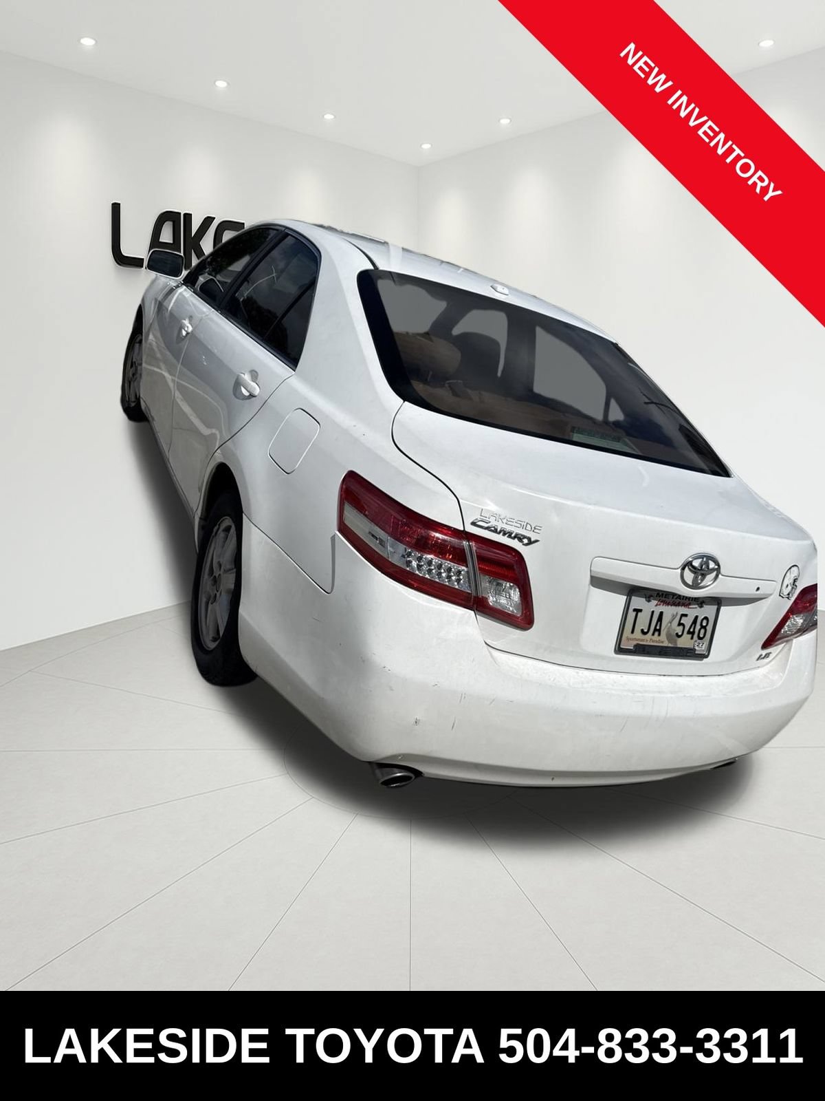 Used 2010 Toyota Camry LE FWD image 8