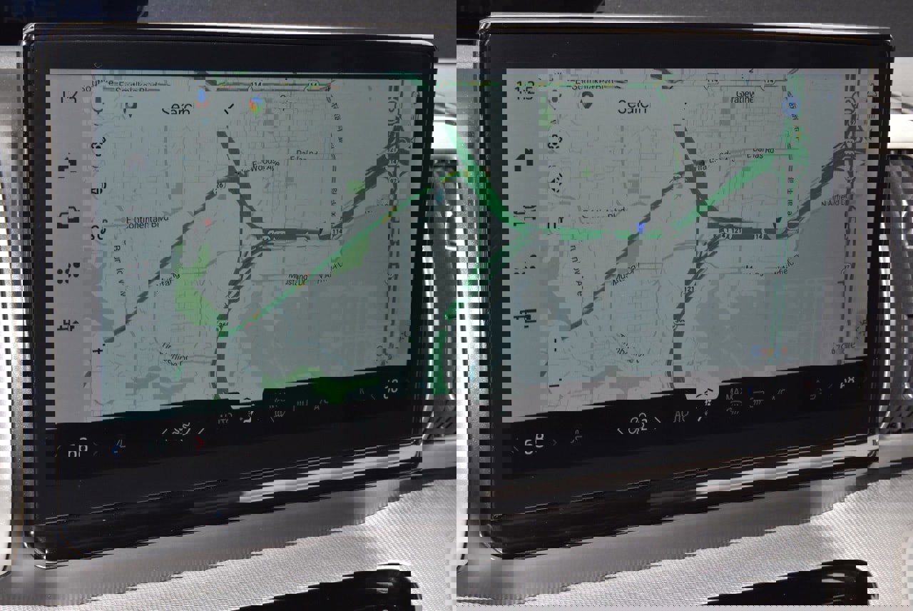 Certified 2025 Ford Expedition Active image 28