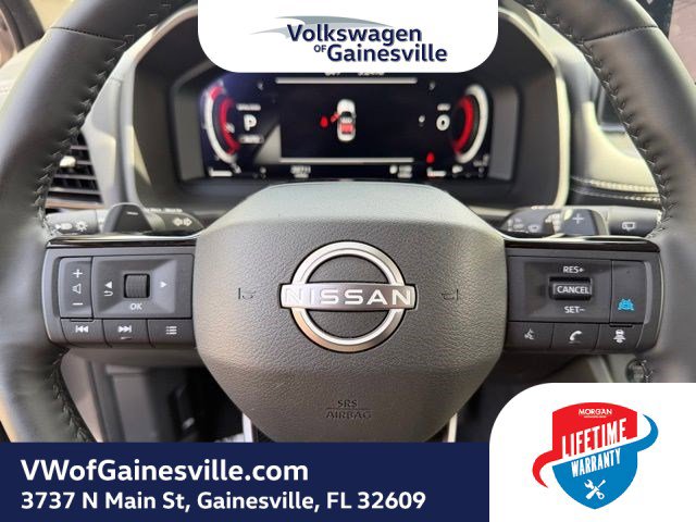 Used 2025 Nissan Rogue SL AWD/4WD image 22