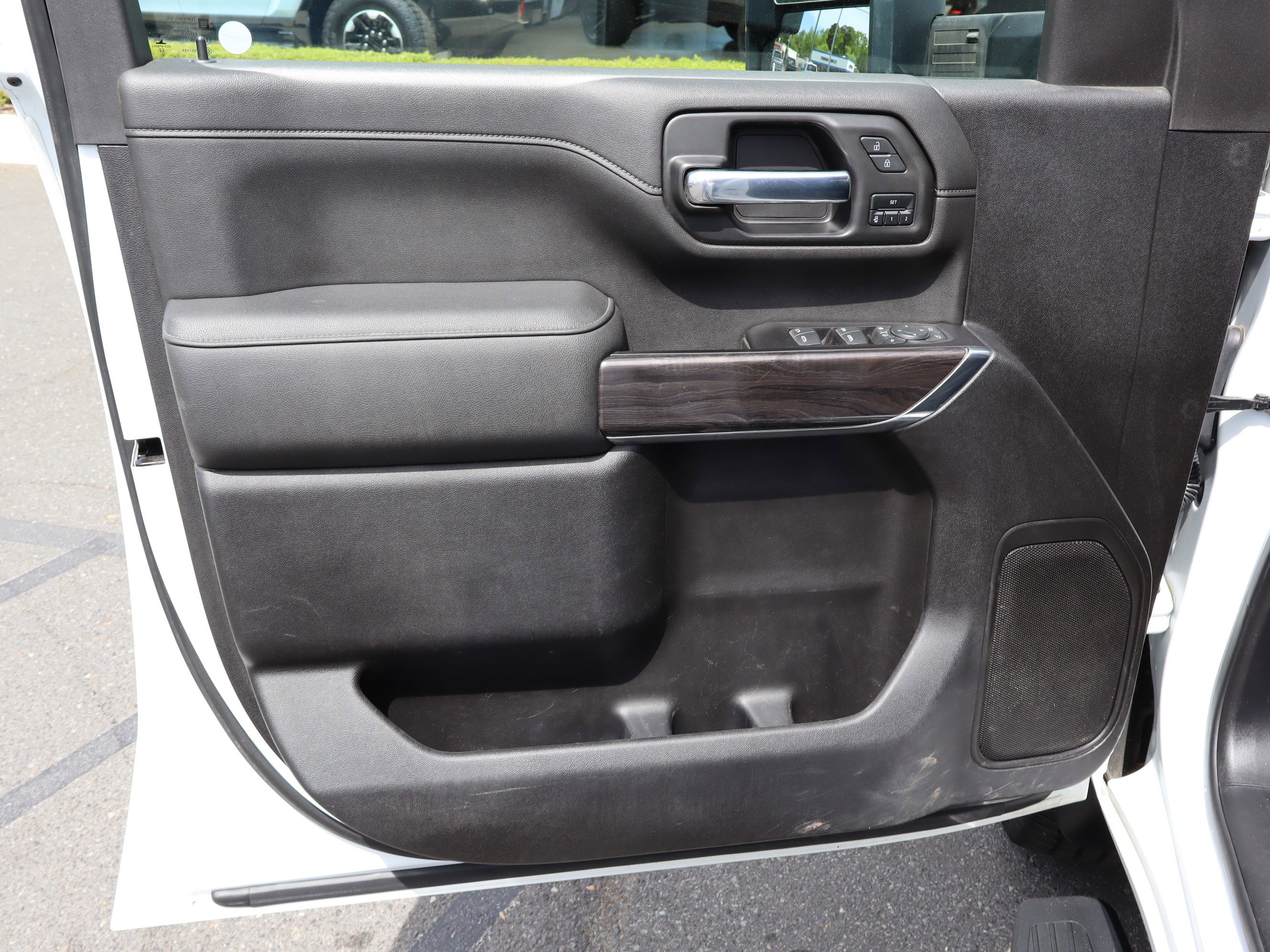 Used 2022 Chevrolet Silverado 2500 LTZ w/ Safety Package AWD/4WD image 20