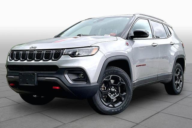 Used 2024 Jeep Compass Trailhawk AWD/4WD image 1