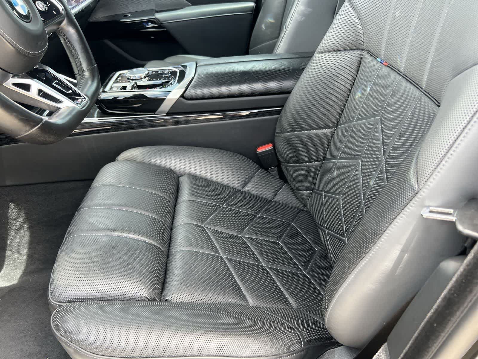 Used 2024 BMW 740i RWD image 20