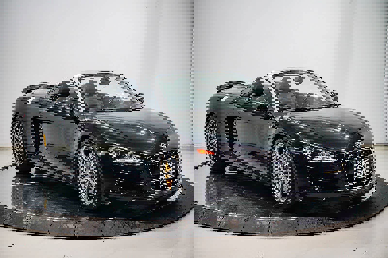 Used 2011 Audi R8 V10 image 10