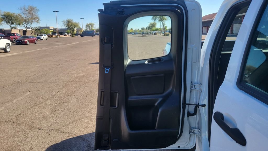 Used 2017 Toyota Tacoma SR image 17