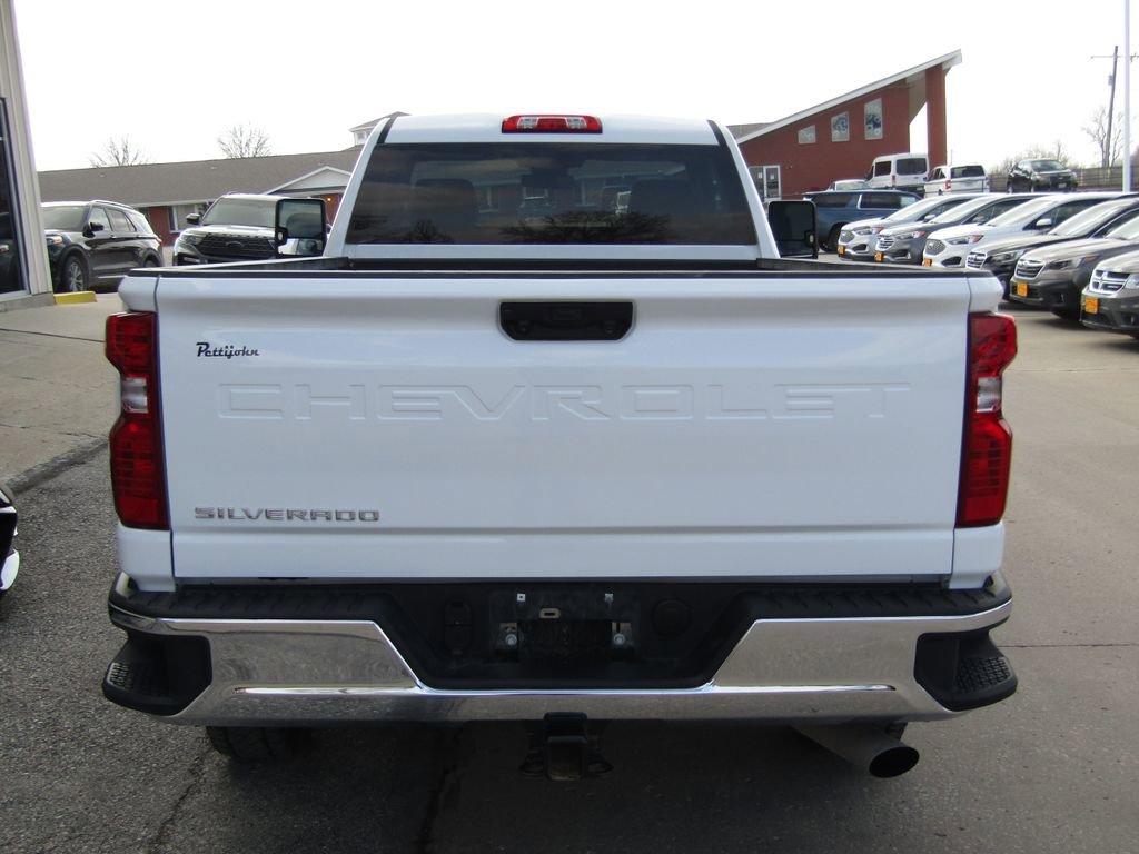 Used 2025 Chevrolet Silverado 2500 W/T w/ WT Convenience Package image 4