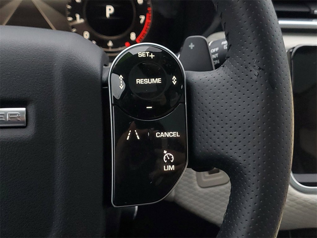 Used 2020 Land Rover Range Rover Velar S image 18