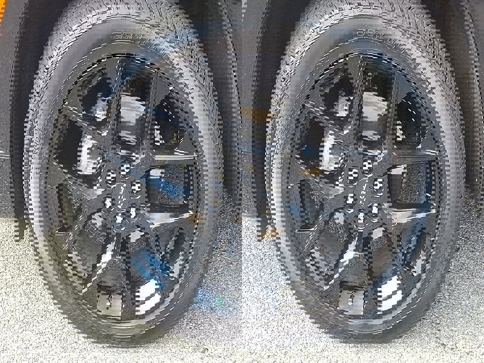 Used 2024 Chevrolet Traverse RS image 10