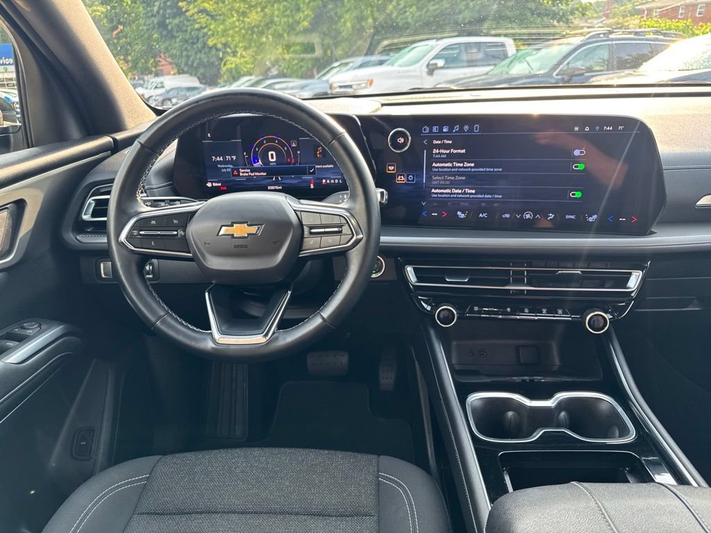 Used 2024 Chevrolet Traverse LT w/ LPO, Floor Liner Package FWD image 25