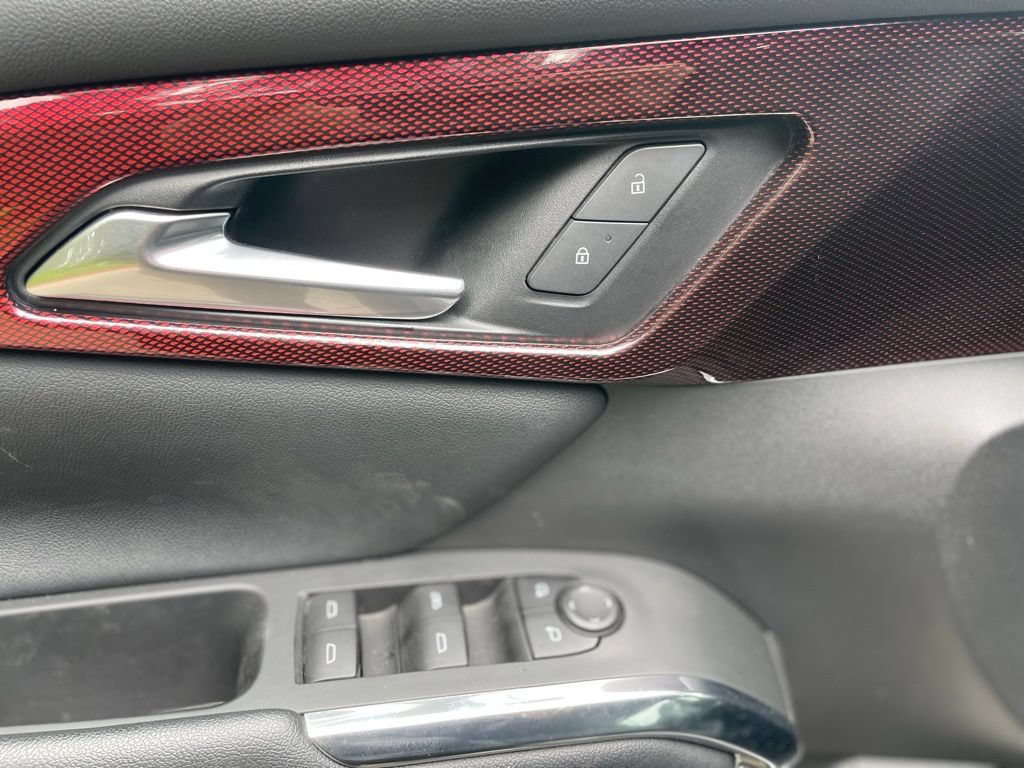 Used 2025 Chevrolet Traverse Z71 AWD/4WD image 10