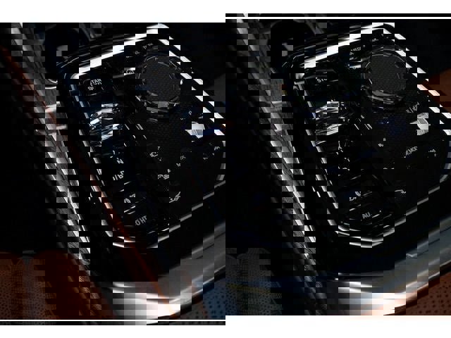 Used 2025 BMW i7 eDrive50 w/ Premium Package image 68