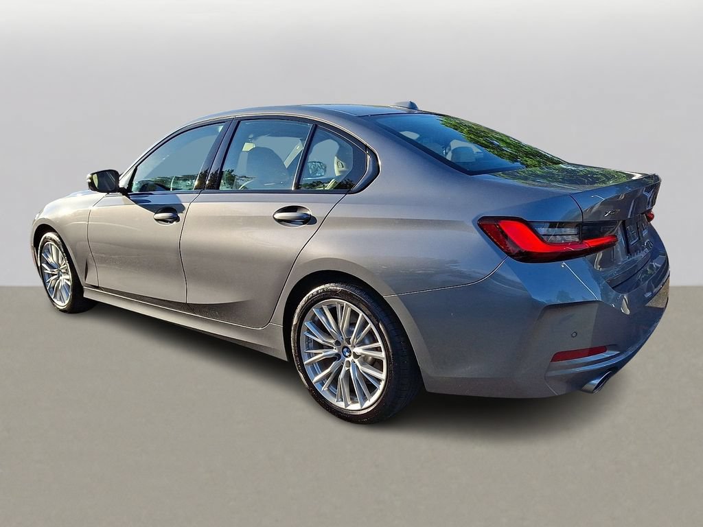 Used 2023 BMW 330i xDrive Sedan w/ Driving Assistance Package AWD/4WD image 5
