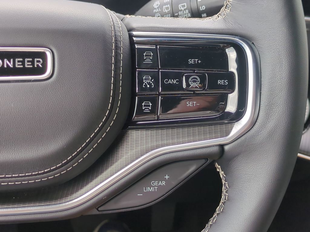 New 2026 Jeep Grand Wagoneer L Summit AWD/4WD image 29