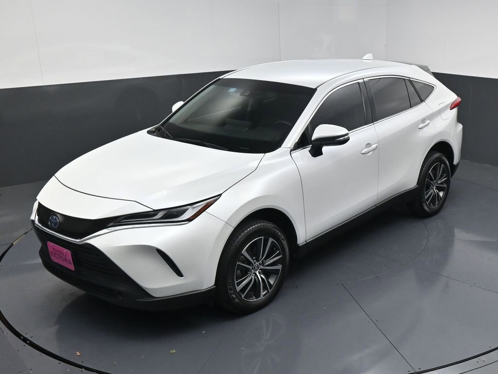 Used 2023 Toyota Venza LE image 15