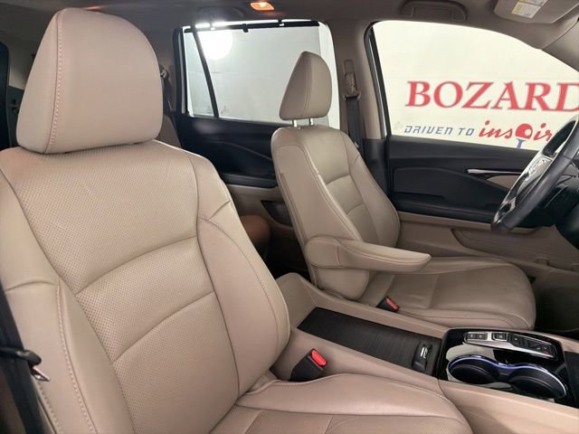 Used 2019 Honda Pilot Elite image 16
