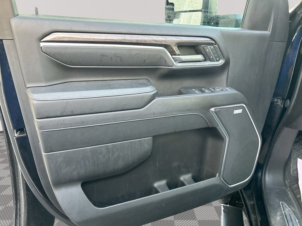 Used 2024 Chevrolet Silverado 2500 LTZ w/ LTZ Convenience Package AWD/4WD image 26