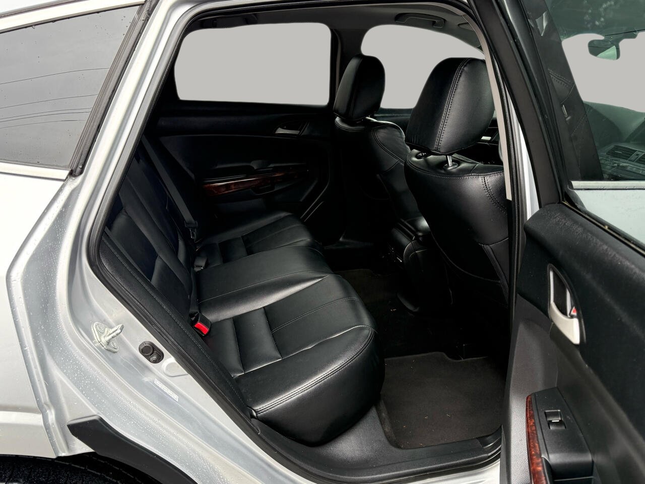 Used 2010 Honda Crosstour EX image 25