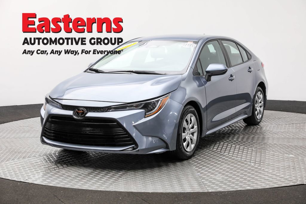 Used 2024 Toyota Corolla LE image 1