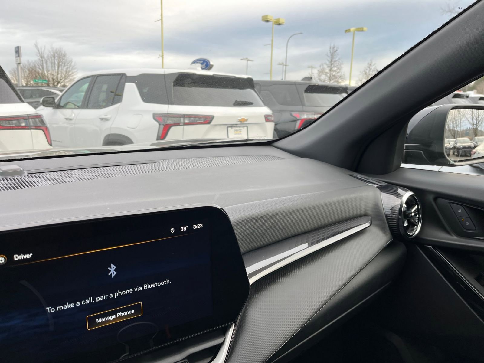 Used 2025 Chevrolet Equinox LT image 35