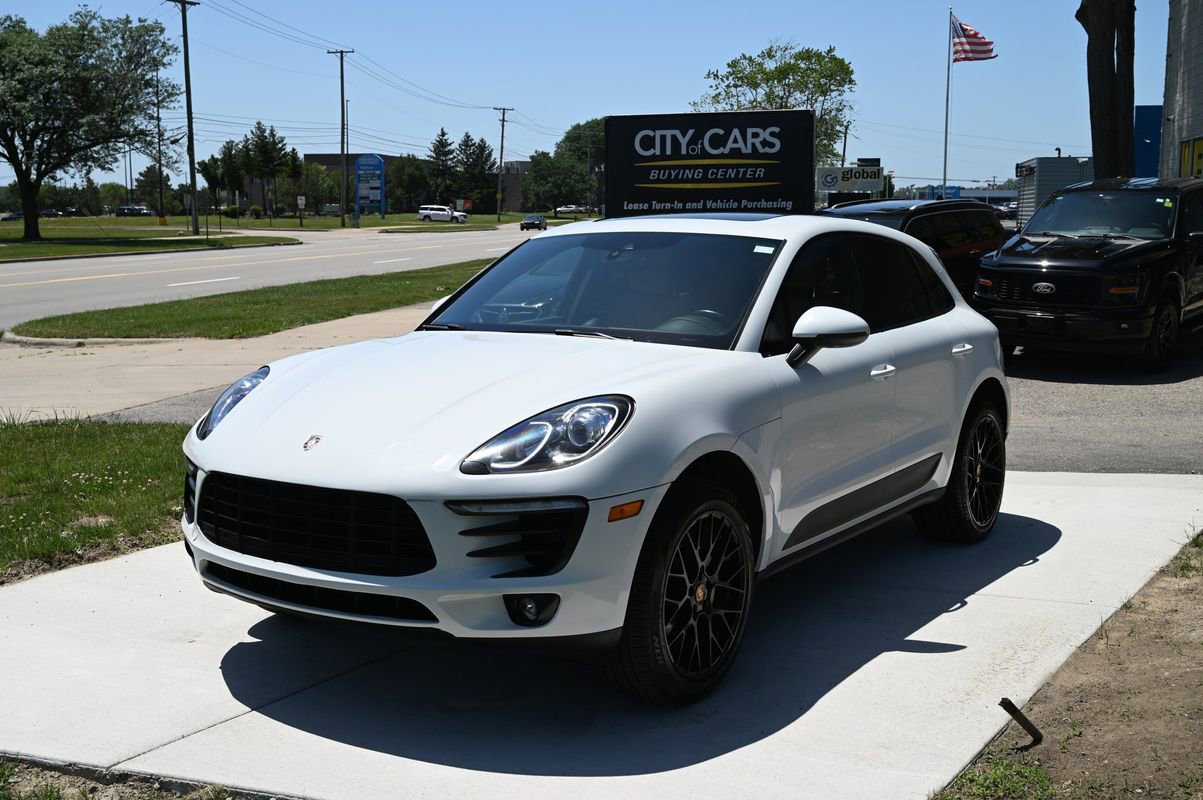 Used 2018 Porsche Macan S image 1