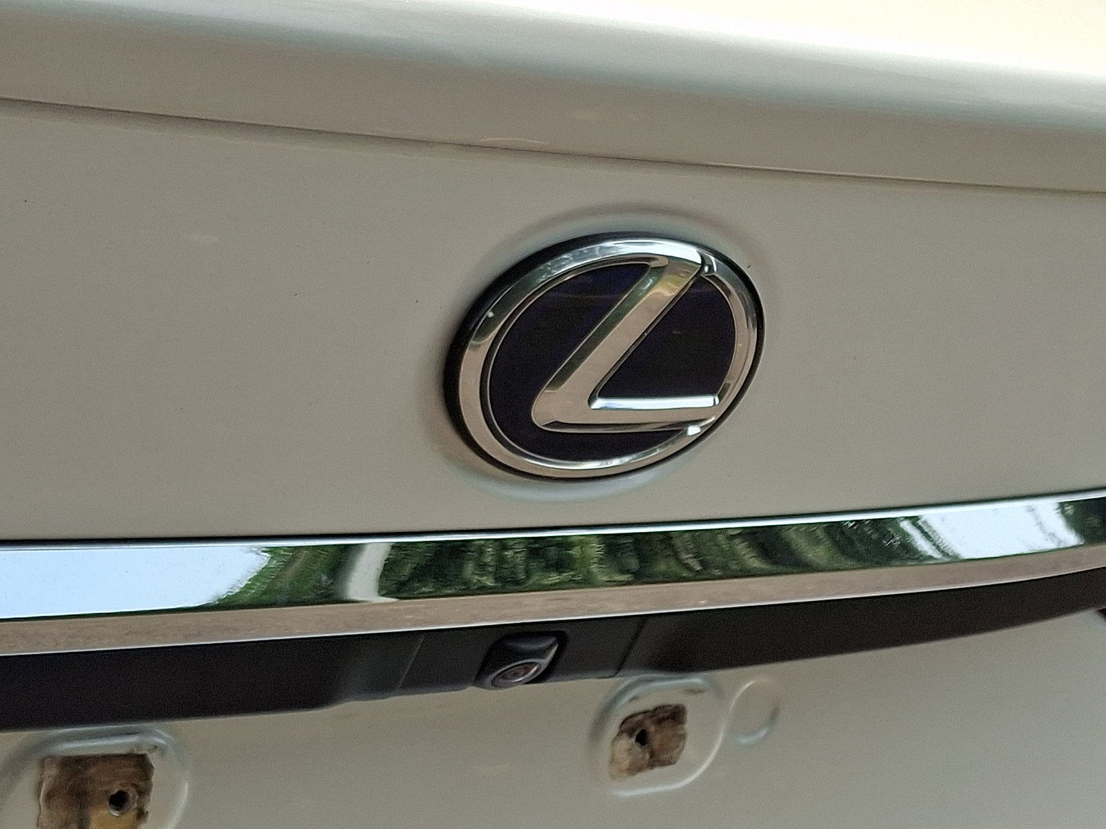 Certified 2020 Lexus ES 300h w/ Premium Package FWD image 29