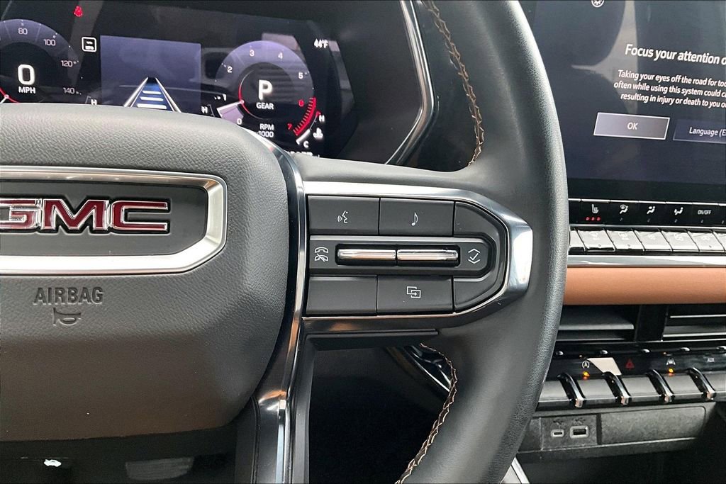 Used 2024 GMC Canyon AT4 image 12