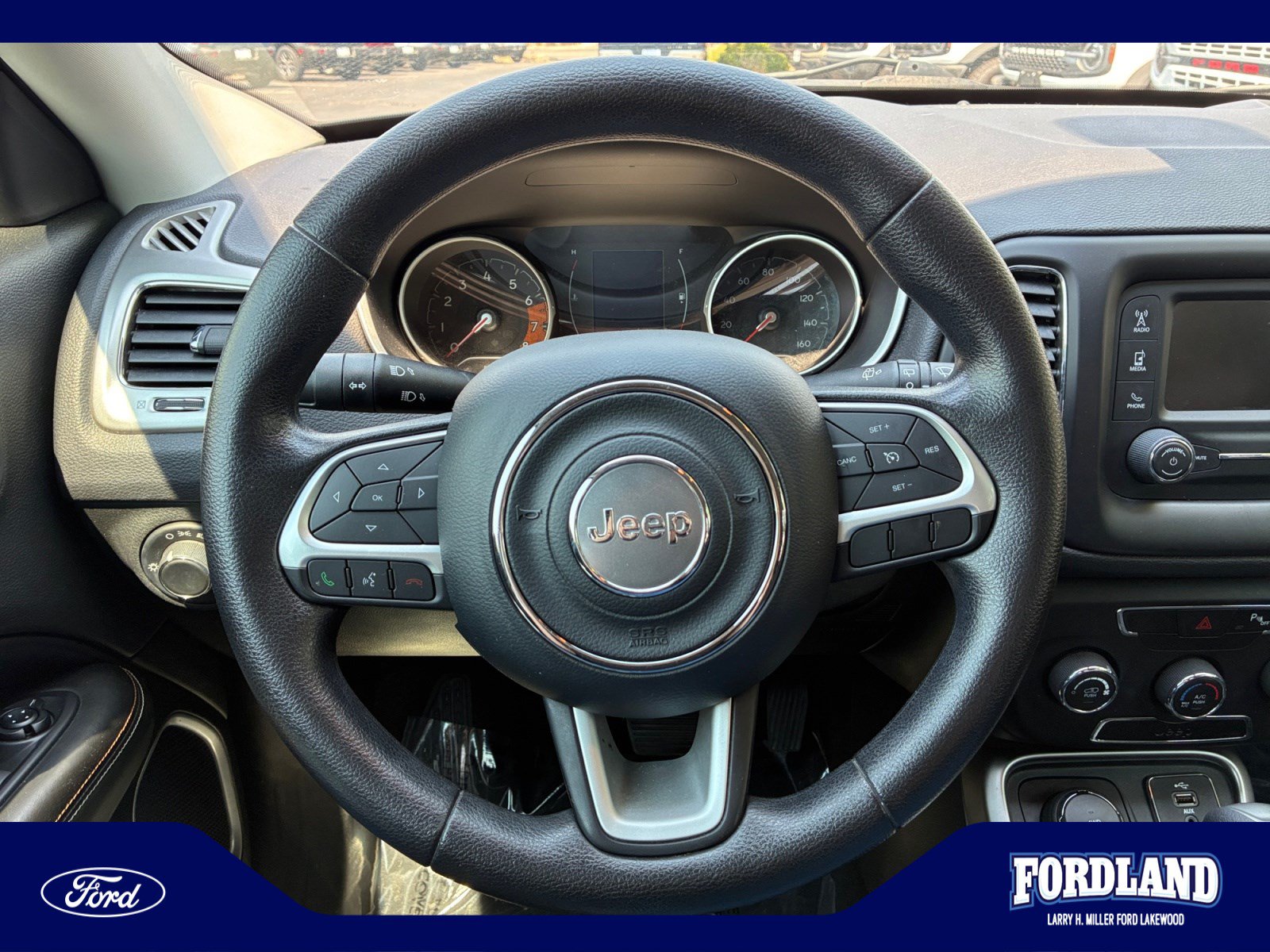 Used 2017 Jeep Compass Sport w/ Tech Group AWD/4WD image 9
