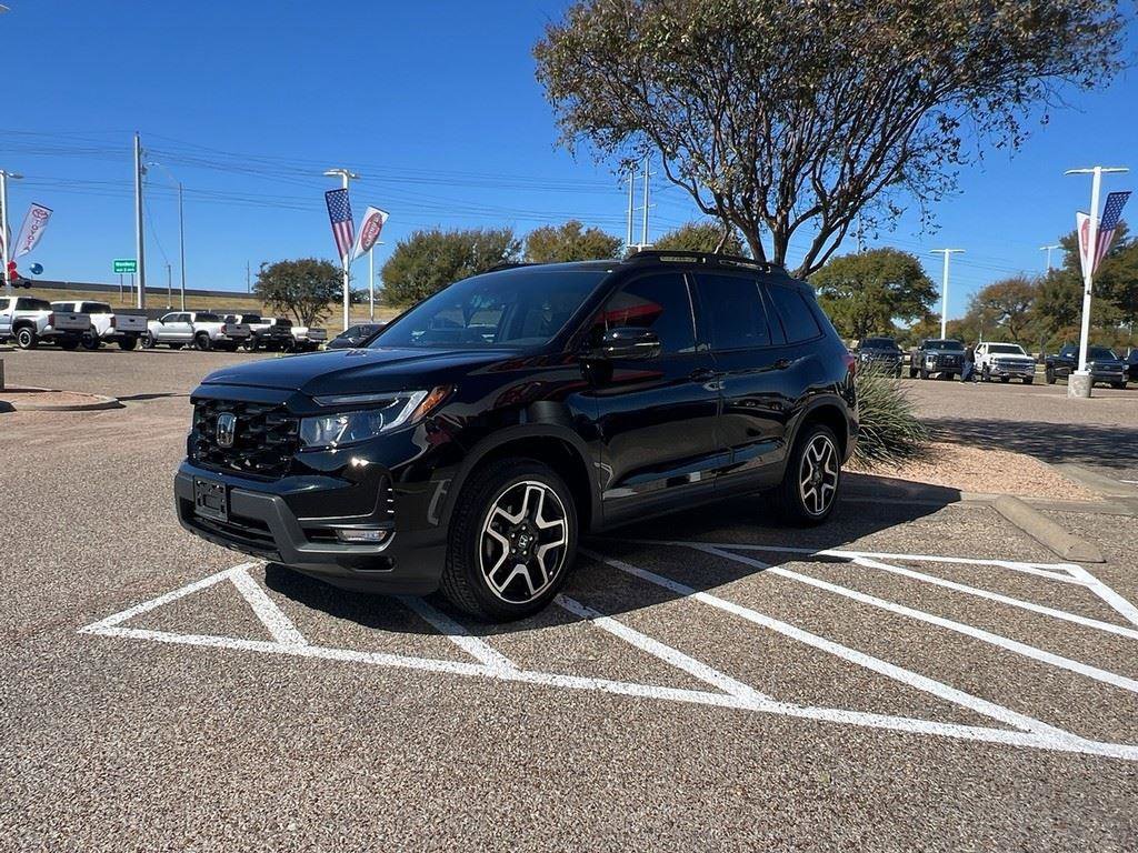 Used 2023 Honda Passport Elite image 2