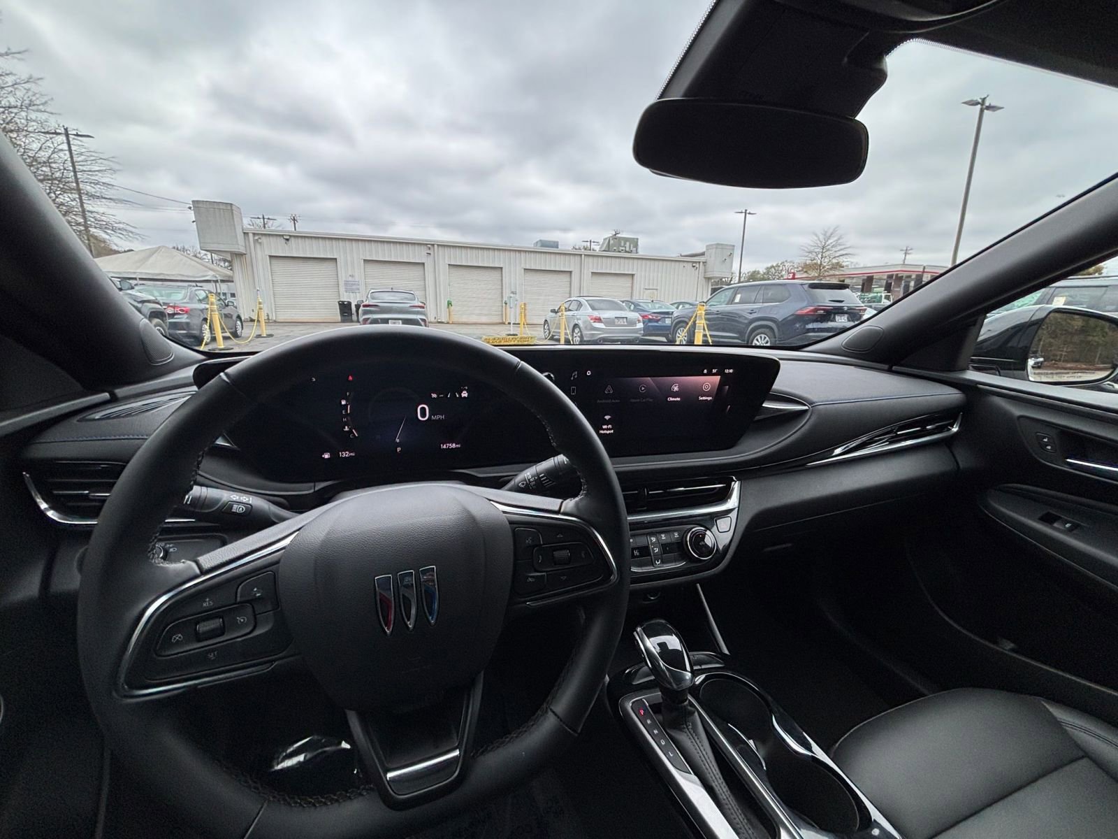 Used 2025 Buick Envista Sport Touring image 33