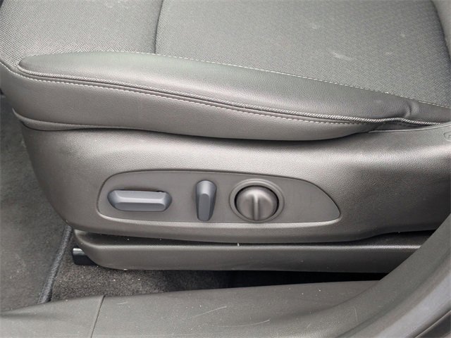 Used 2023 Buick Encore GX Select w/ Sport Touring Package image 15