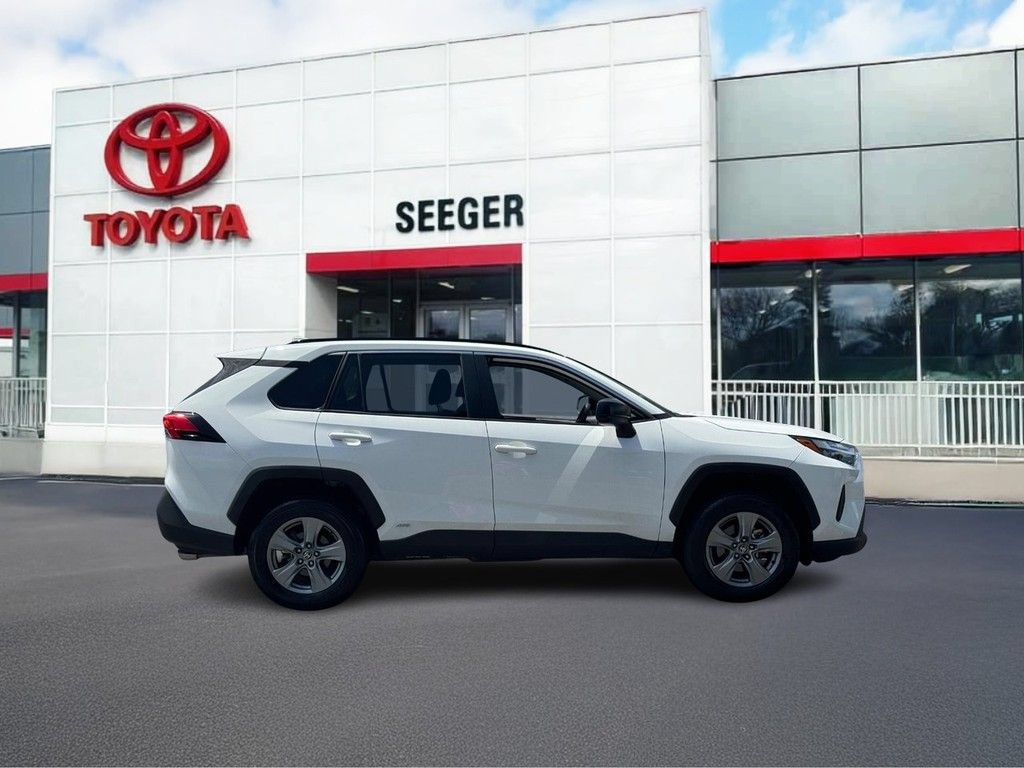 Used 2025 Toyota RAV4 LE AWD/4WD video 2
