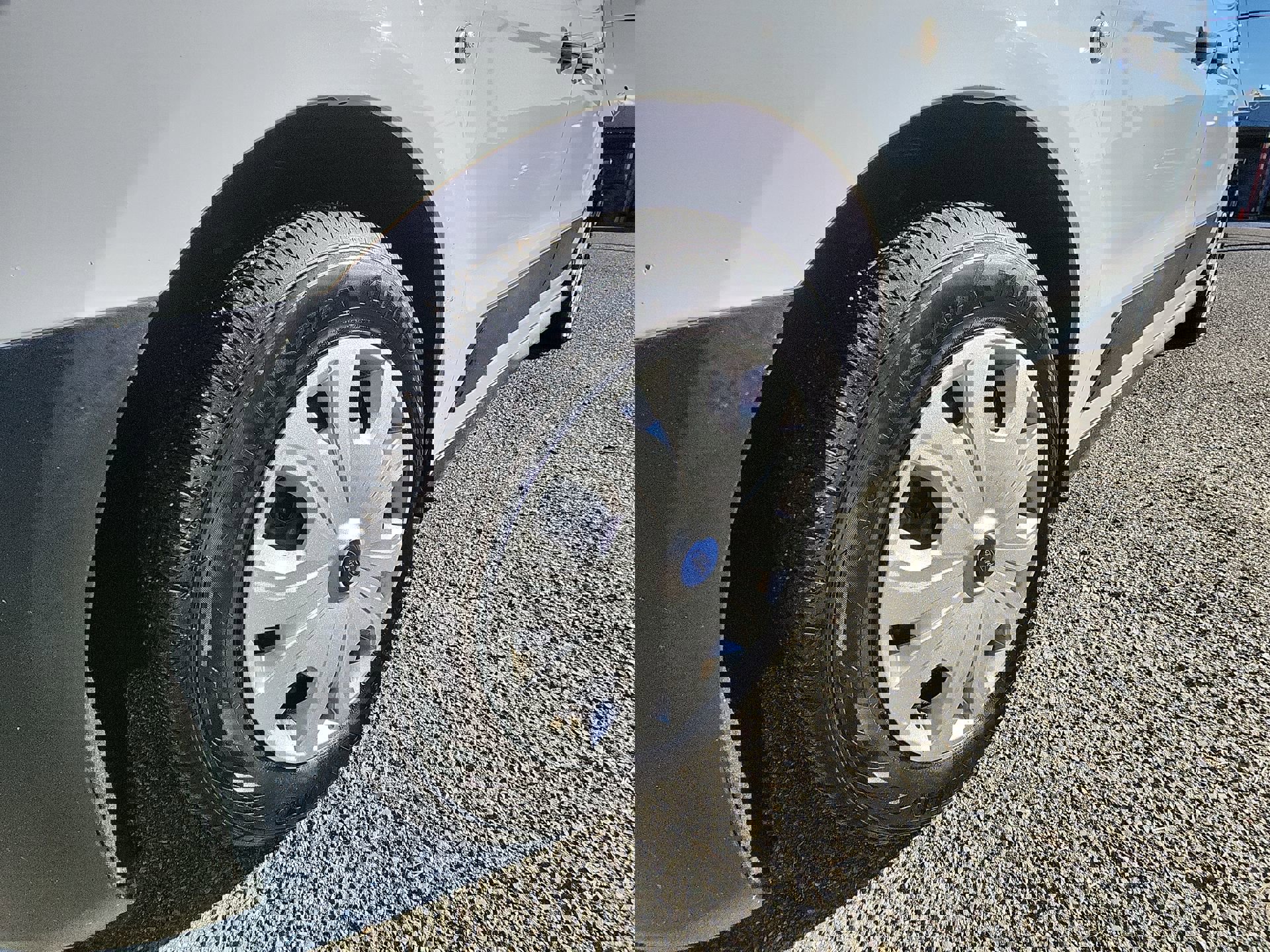 Used 2022 Ford Transit Connect XL image 18