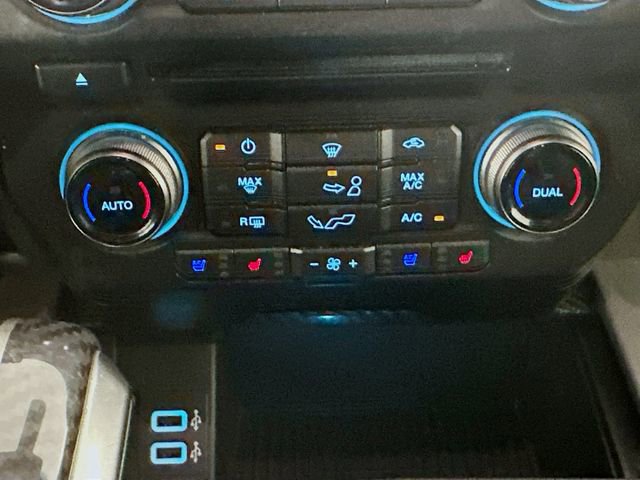 Used 2017 Ford F150 Raptor w/ Equipment Group 802A Luxury image 16