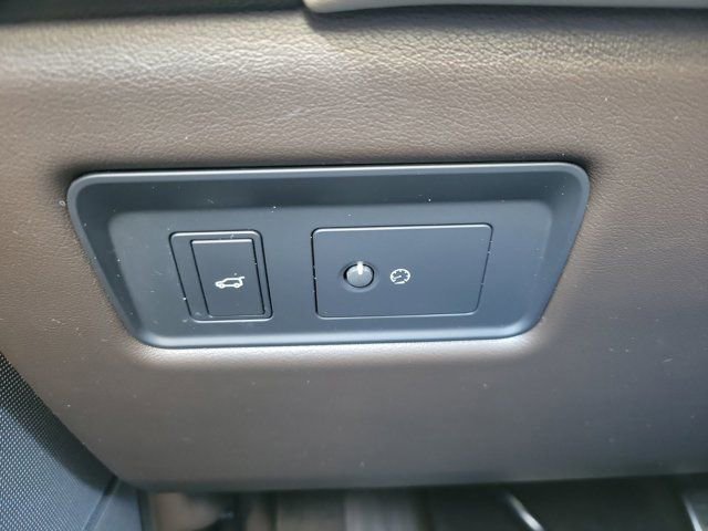 Used 2022 Land Rover Range Rover Sport HSE Silver Edition image 28