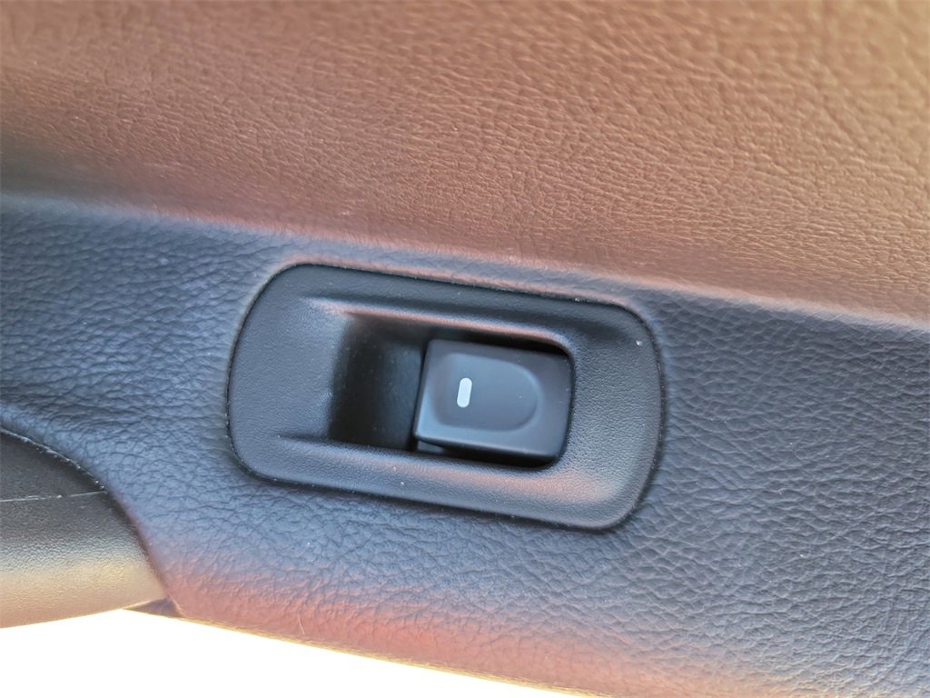 Used 2013 Chevrolet Corvette Grand Sport w/ 3LT Preferred Equipment Group image 16