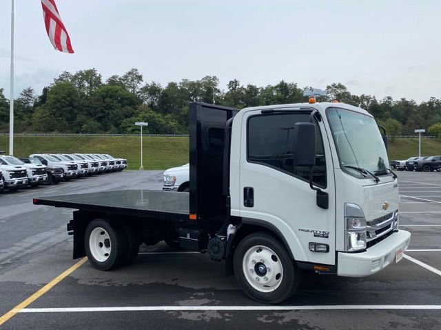 New 2024 Chevrolet Low Cab Forward image 7