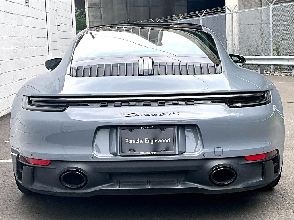Used 2024 Porsche 911 Carrera GTS RWD image 9