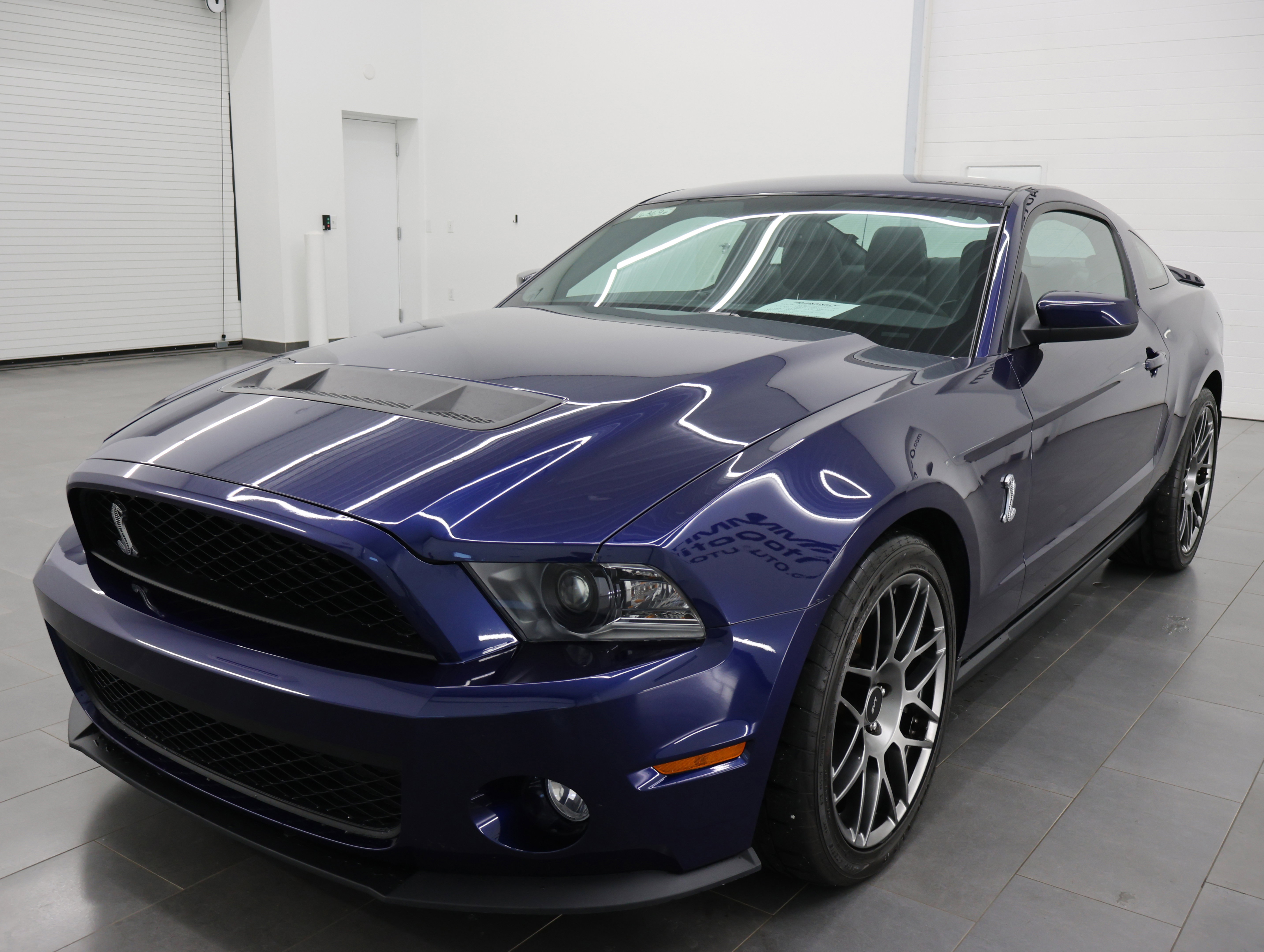 Used 2011 Ford Mustang Shelby GT500 w/ SVT Performance Pkg RWD image 7