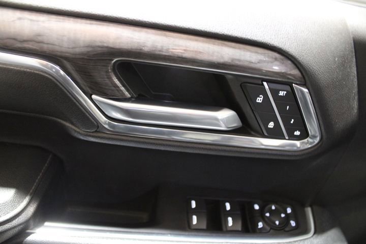 Used 2024 Chevrolet Silverado 1500 LTZ w/ LTZ Premium Package image 17