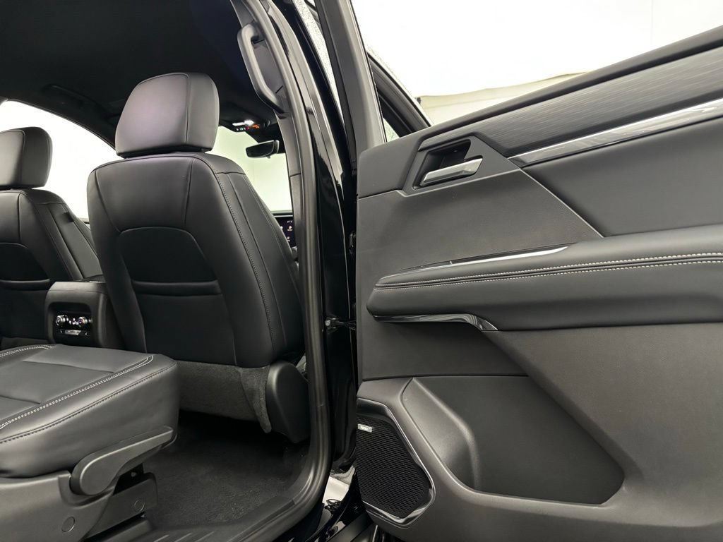New 2026 GMC Acadia Elevation w/ Elevation Premium Package AWD/4WD image 37