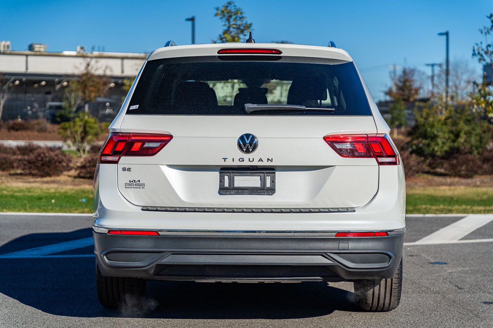 Used 2023 Volkswagen Tiguan SE image 6