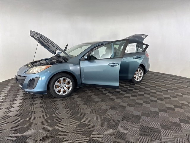 Used 2011 MAZDA MAZDA3 i Sport image 18