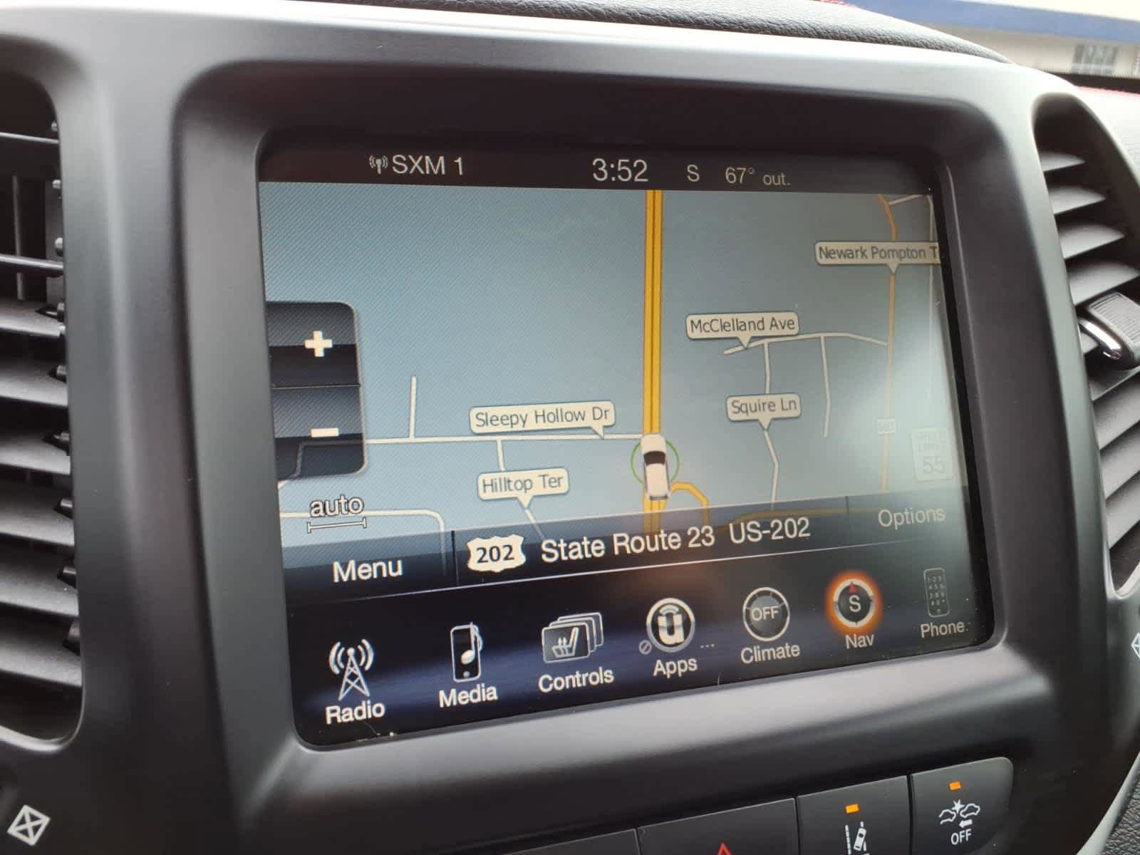 Used 2014 Jeep Cherokee Trailhawk w/ Technology Group image 26