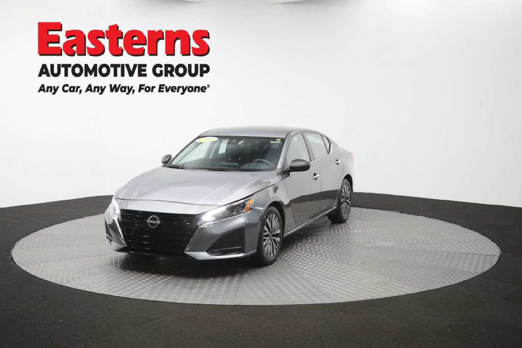 Used 2024 Nissan Altima 2.5 SV FWD image 57